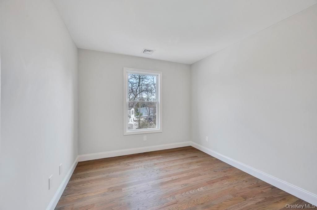 42 Volta Drive, Deer Park, NY 11729