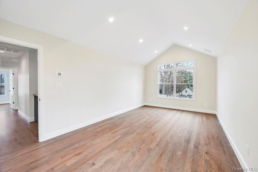 42 Volta Drive, Deer Park, NY 11729