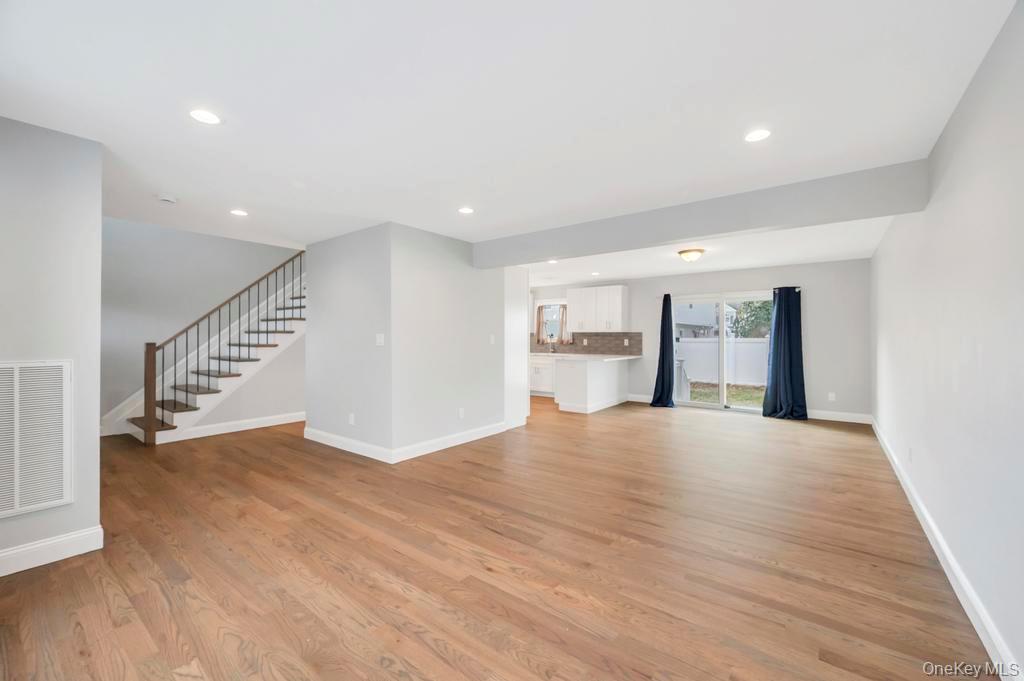 42 Volta Drive, Deer Park, NY 11729