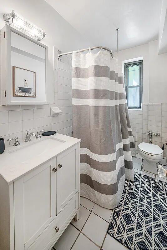 303 E 37th Street # 1D, New York (Manhattan), NY 10016