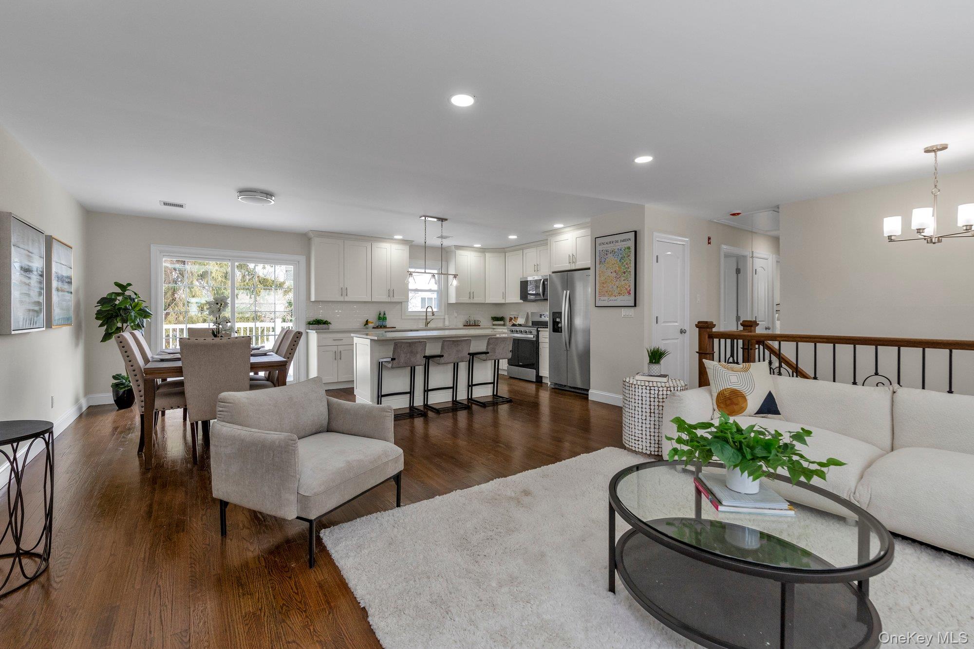 3 Jayne Avenue, Melville, NY 11747