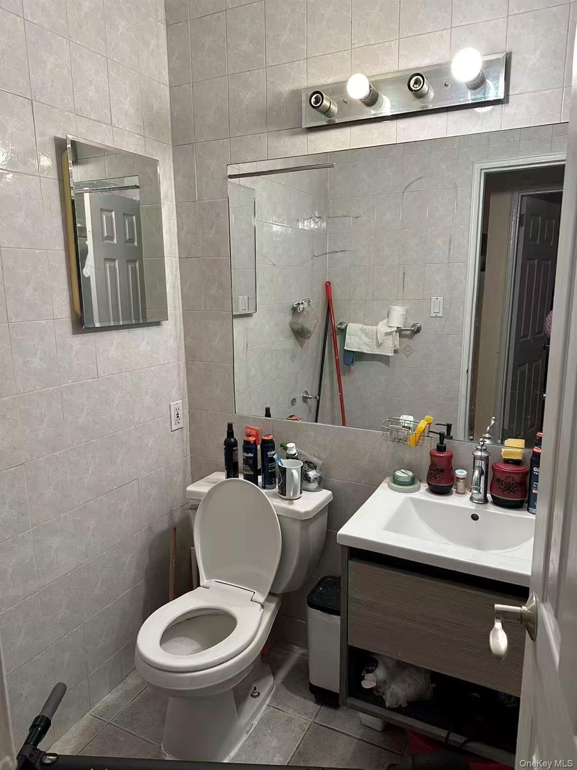 6739 150th Street # 350B, Kew Garden Hills, NY 11367