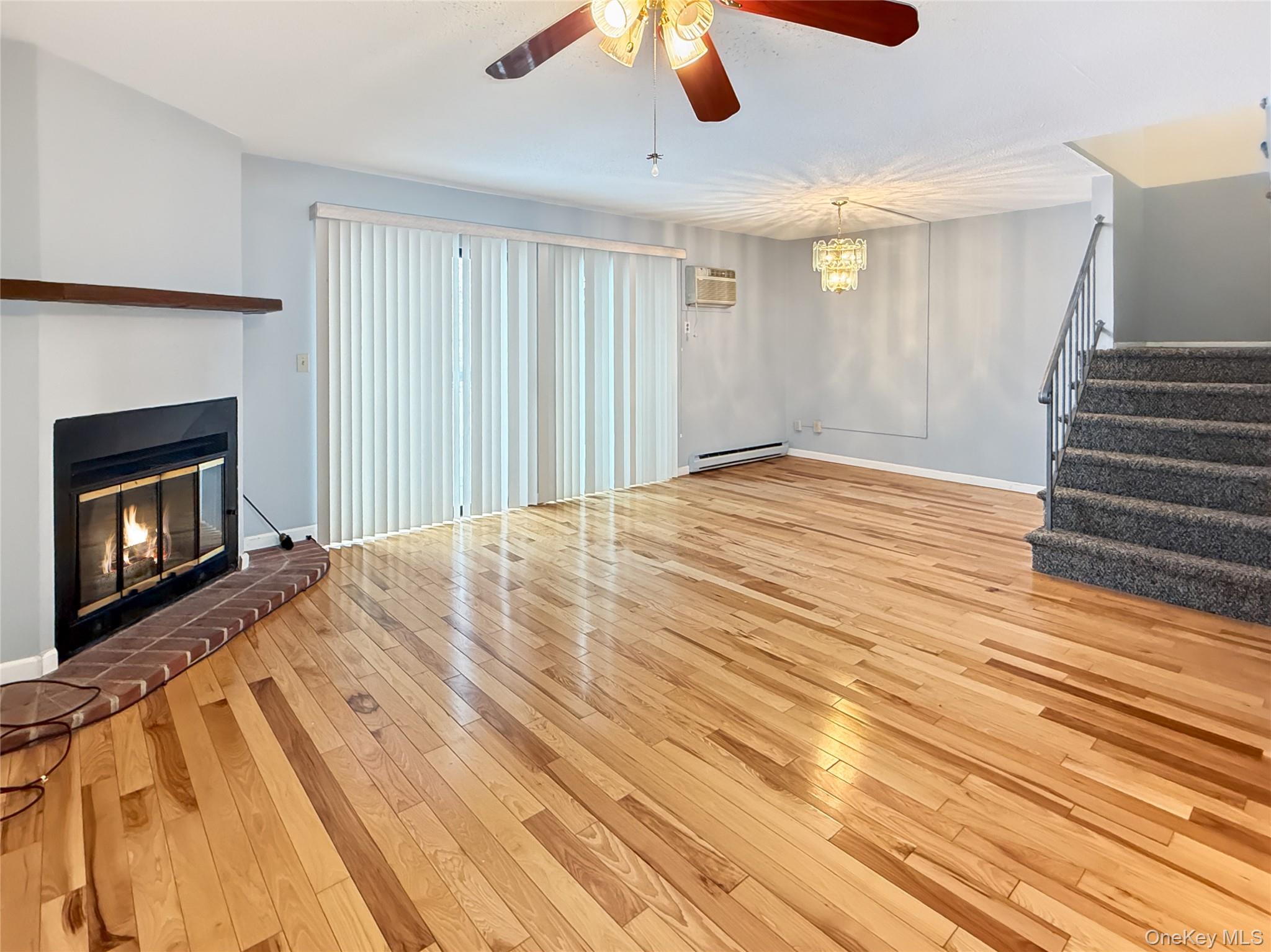 1206 Chelsea Cove S, Hopewell Junction, NY 12533