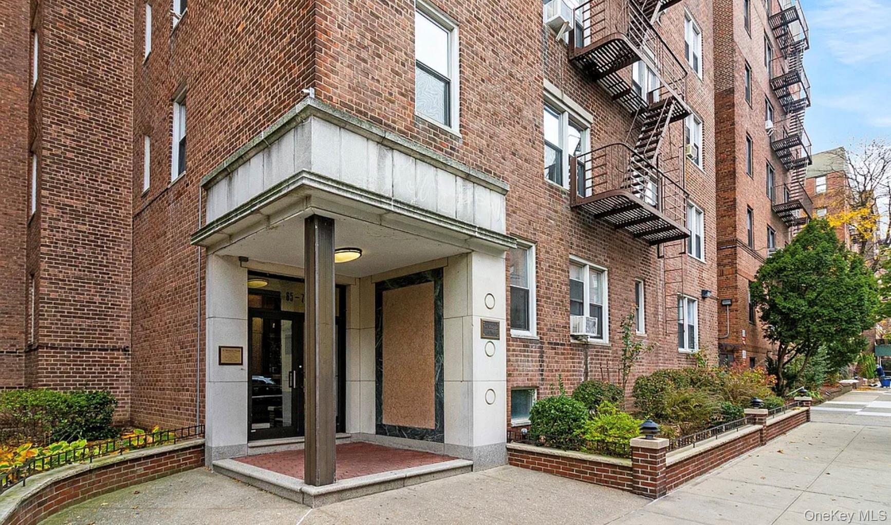 65-70 Booth Street # 6F, Rego Park, NY 11374