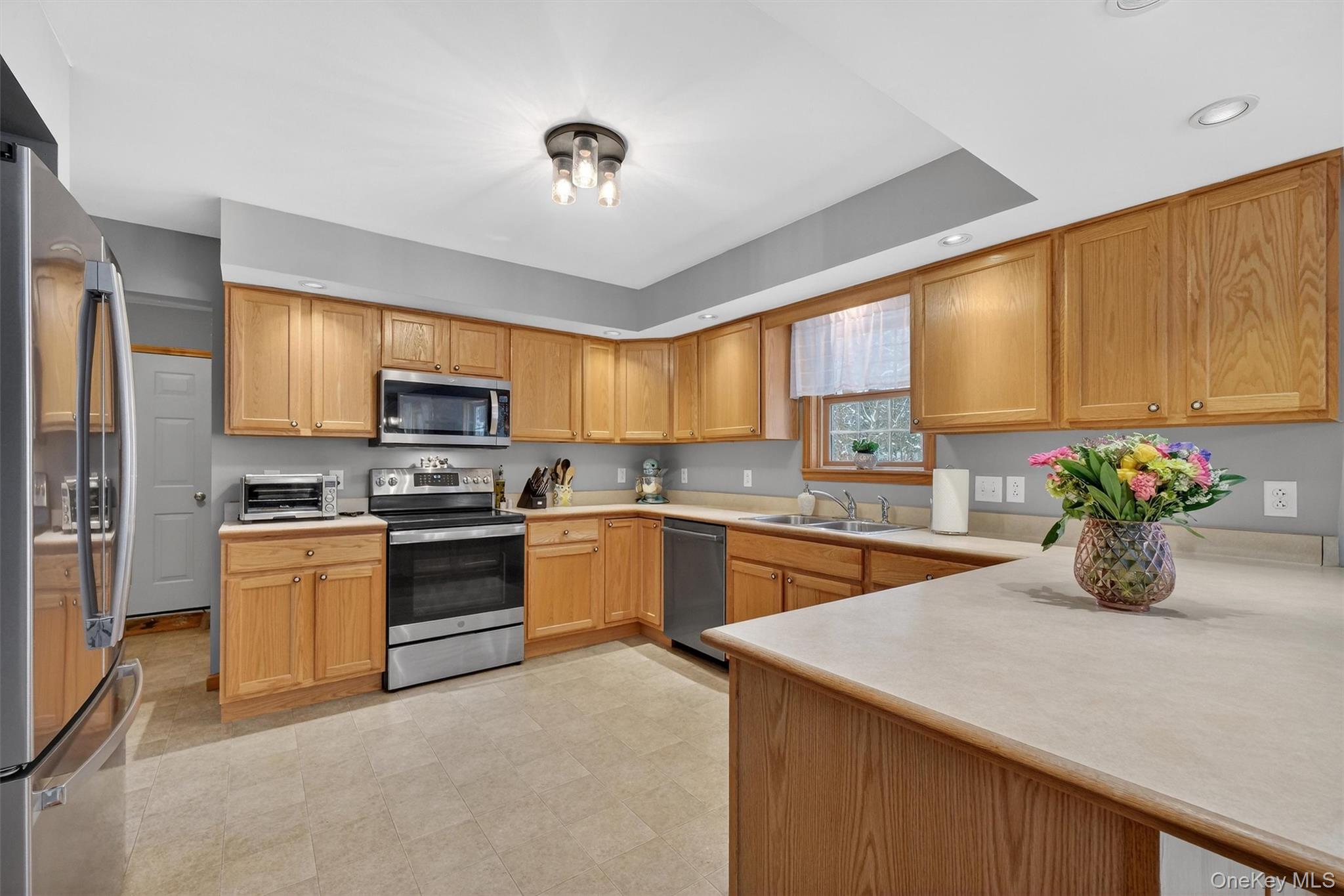 85 Dashville Road, New Paltz, NY 12561