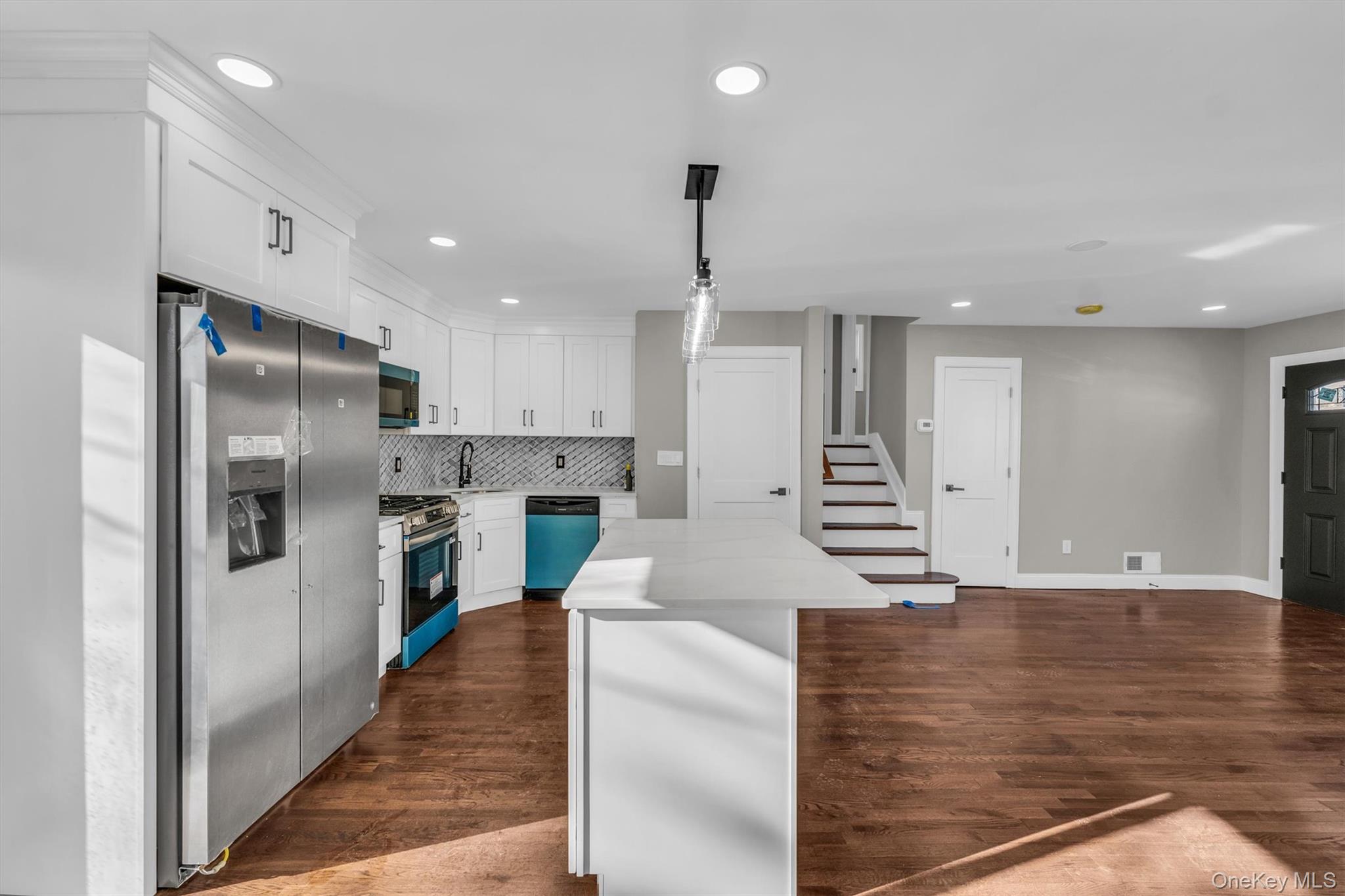 39 Layton Street, Freeport, NY 11520