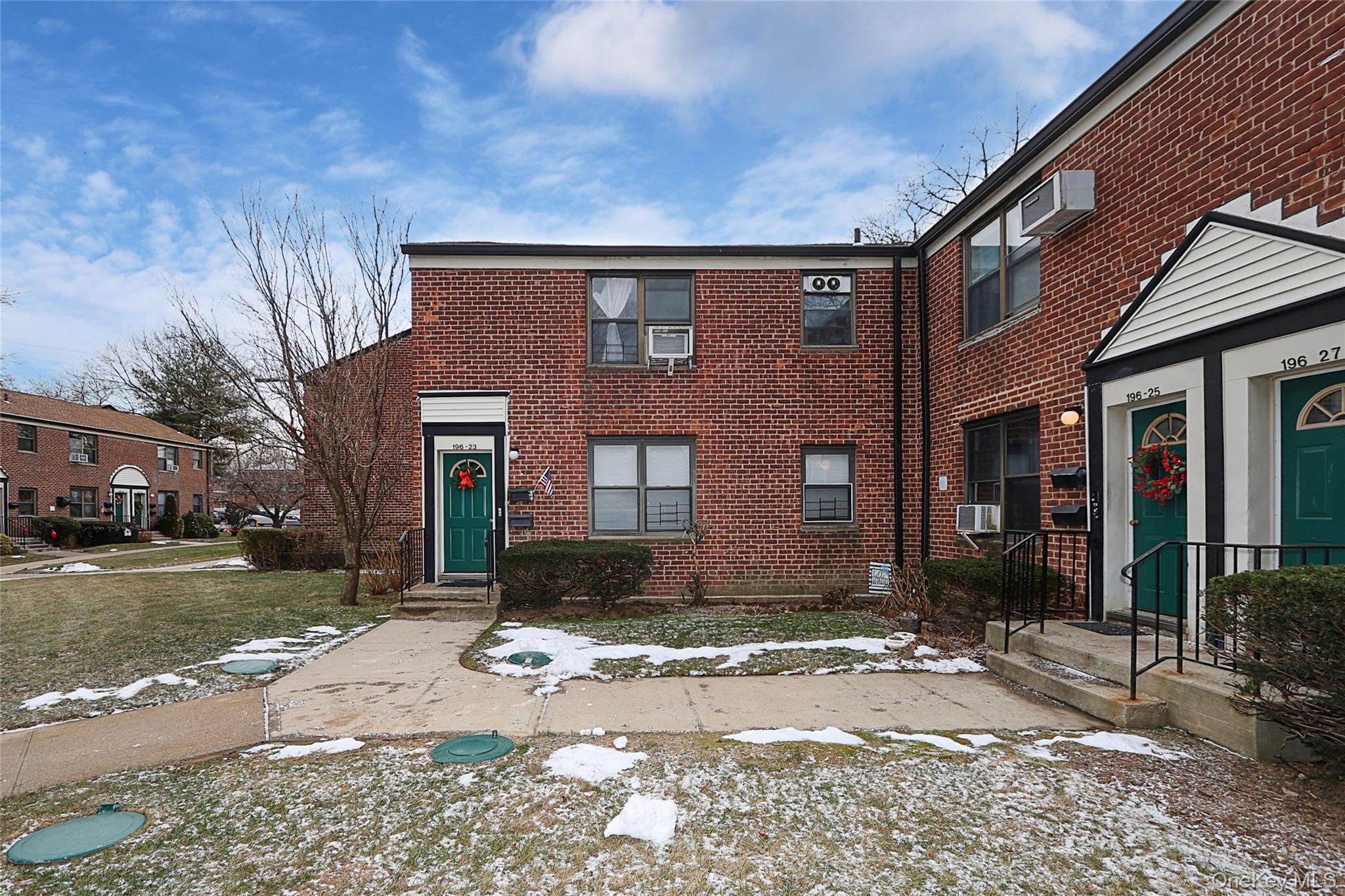 196-23 73rd Ave # 2, Fresh Meadows, NY 11365