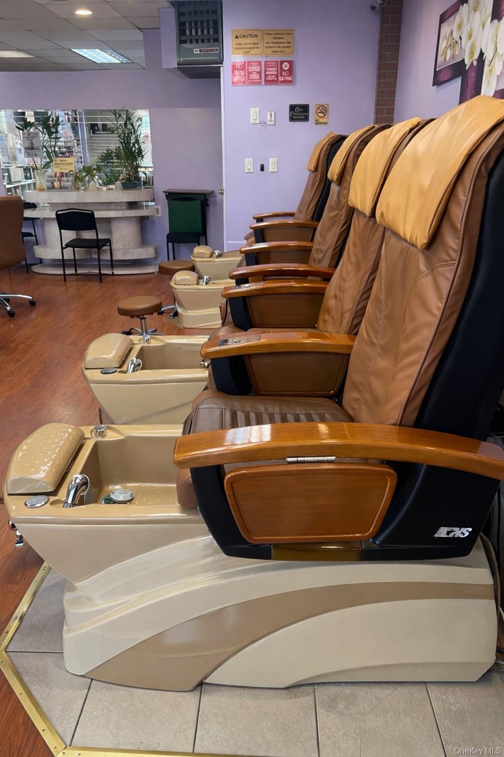 43-64 162 st, Flushing, NY 11358