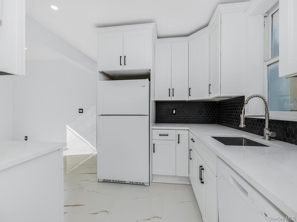 146-84 182nd Street, Springfield Gardens, NY 11413