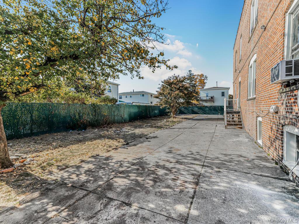 146-84 182nd Street, Springfield Gardens, NY 11413