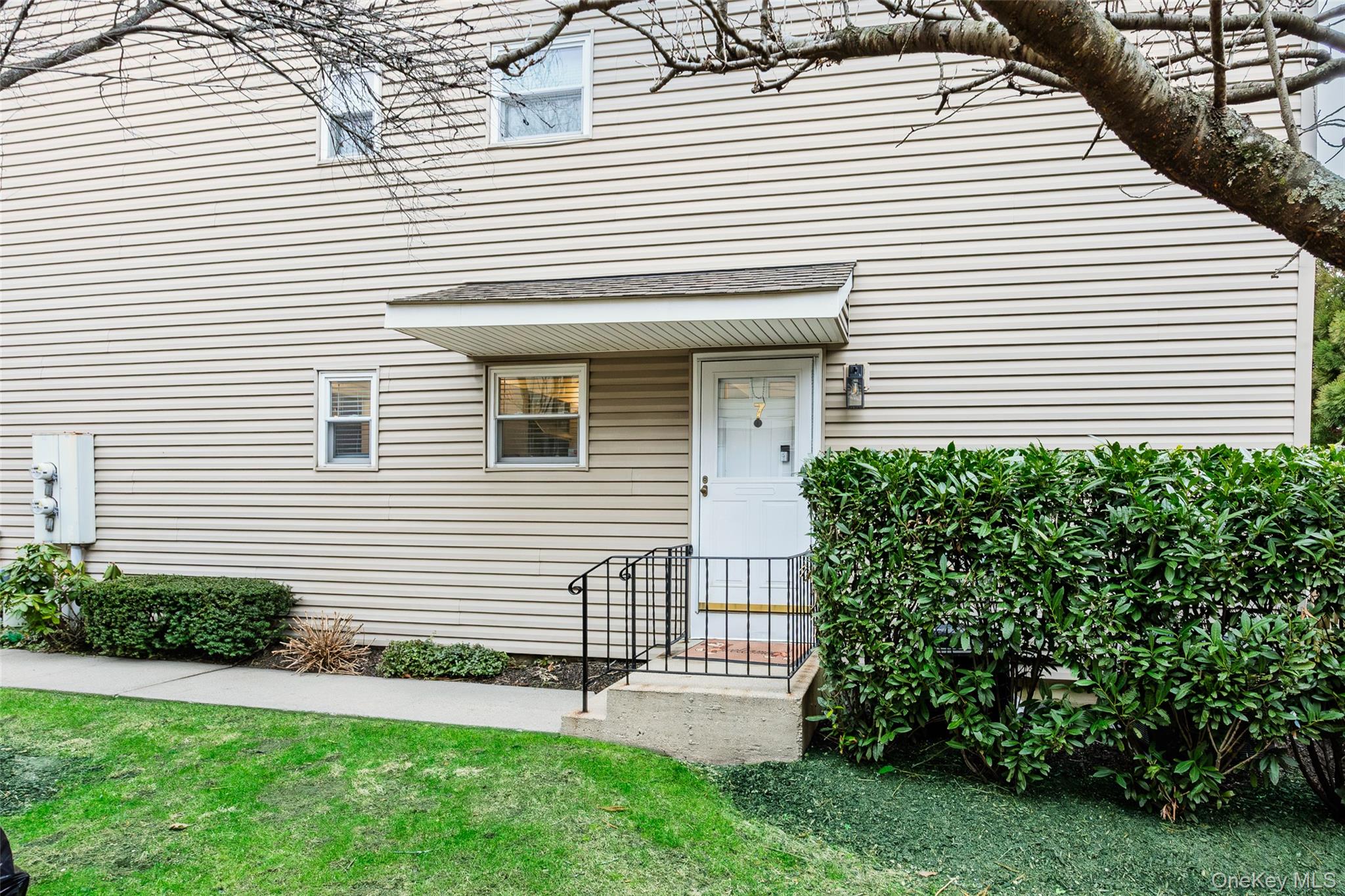 1425 Jerusalem Ave. # 7, North Merrick, NY 11565