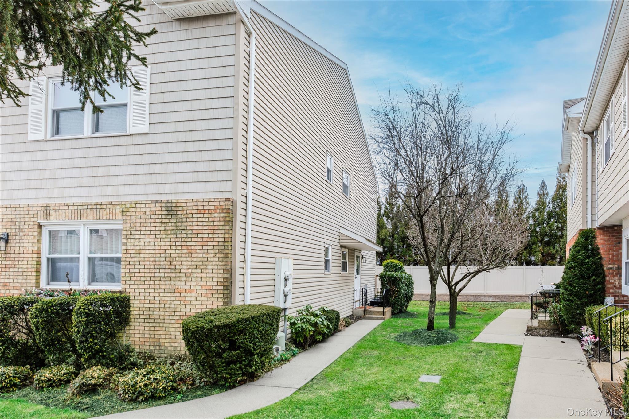 1425 Jerusalem Ave. # 7, North Merrick, NY 11565