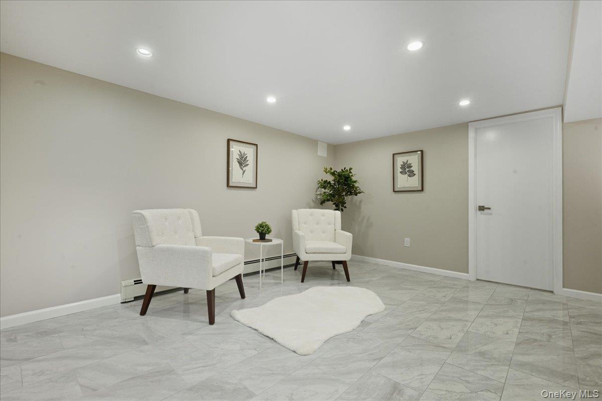 70 Nevada Street, Hicksville, NY 11801