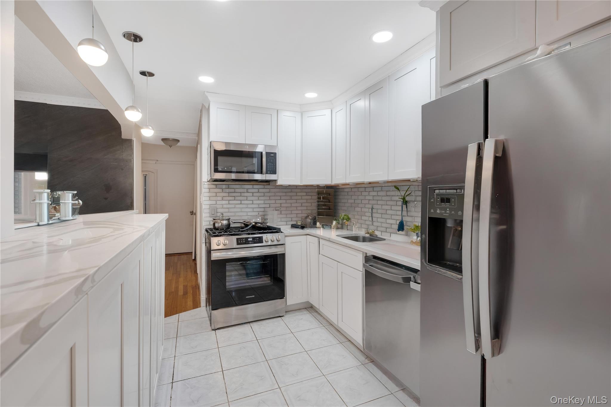 10009 Avenue L, Brooklyn, NY 11236