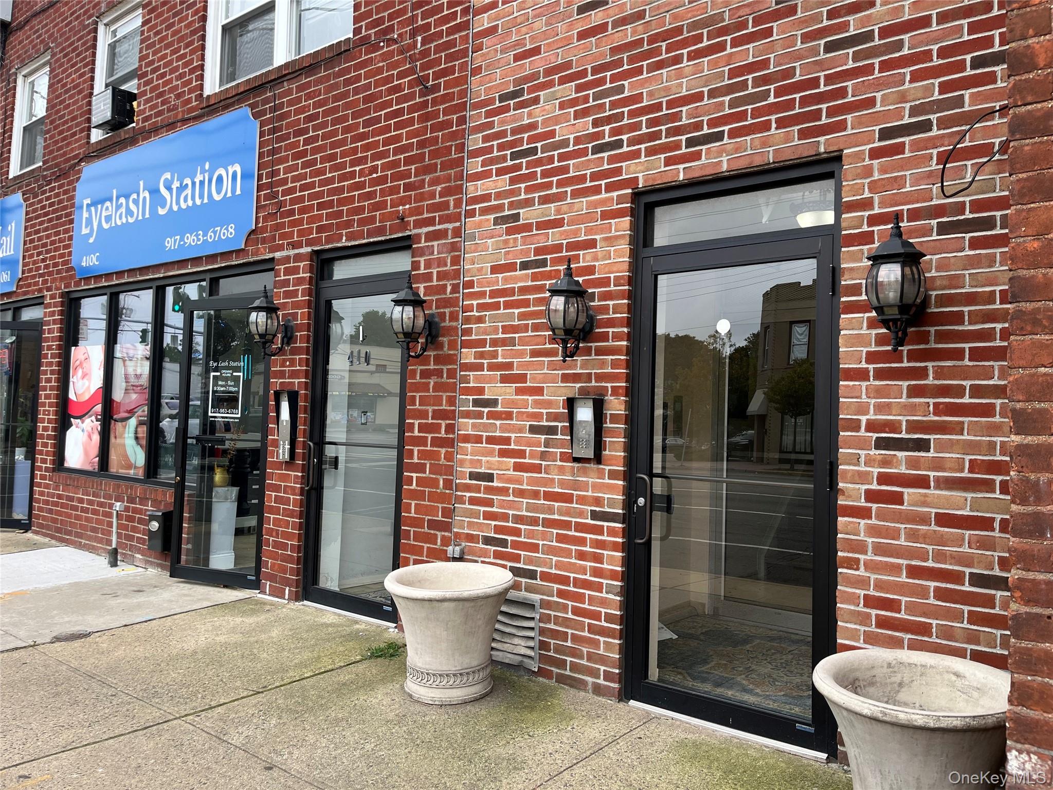 400 Jericho Turnpike # 4, New Hyde Park, NY 11040