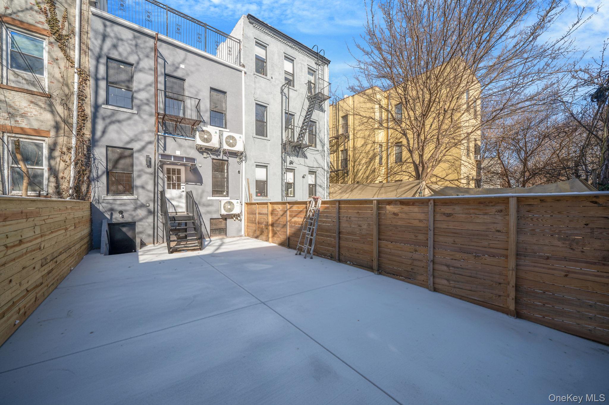 534 Kosciuszko Street, Brooklyn, NY 11221