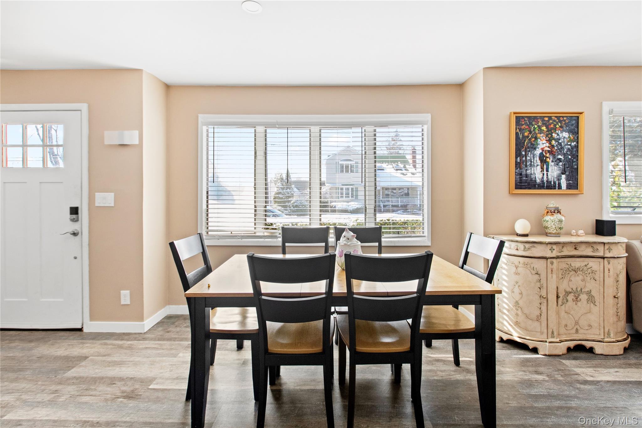 21 Innis Avenue, Ronkonkoma, NY 11779