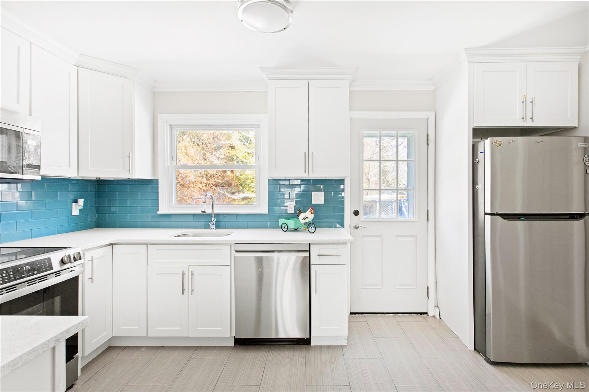 21 Innis Avenue, Ronkonkoma, NY 11779