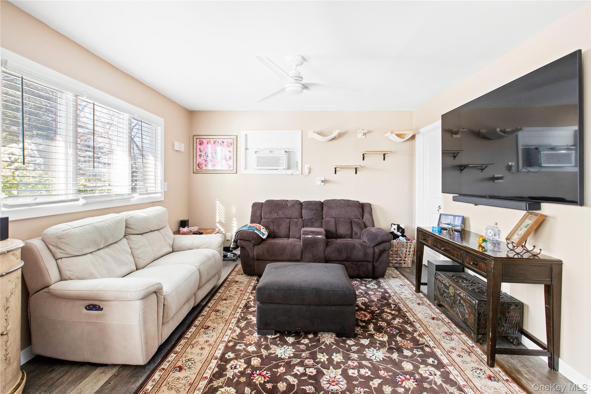 21 Innis Avenue, Ronkonkoma, NY 11779