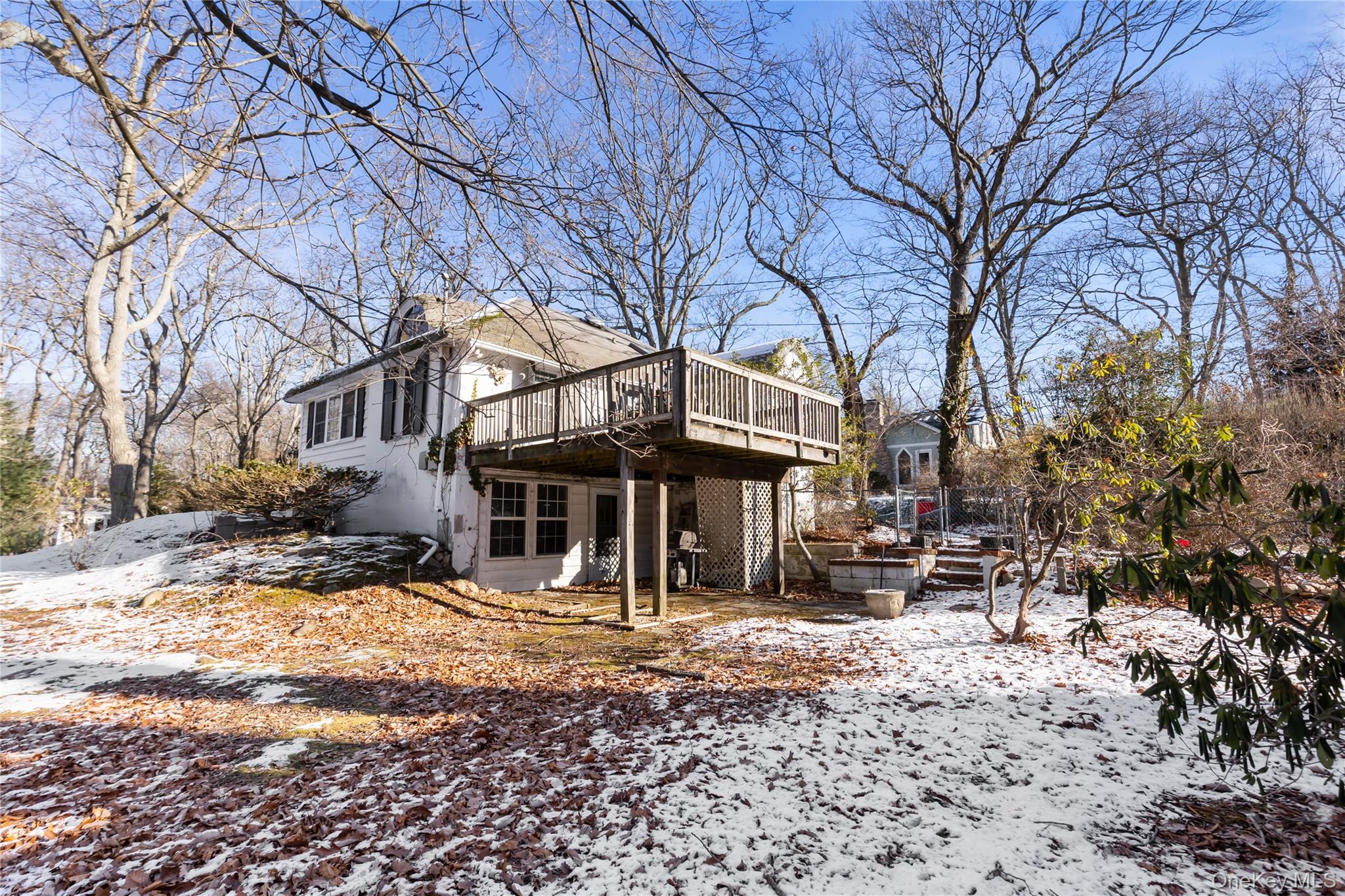 32 Hillside Road, Stony Brook, NY 11790