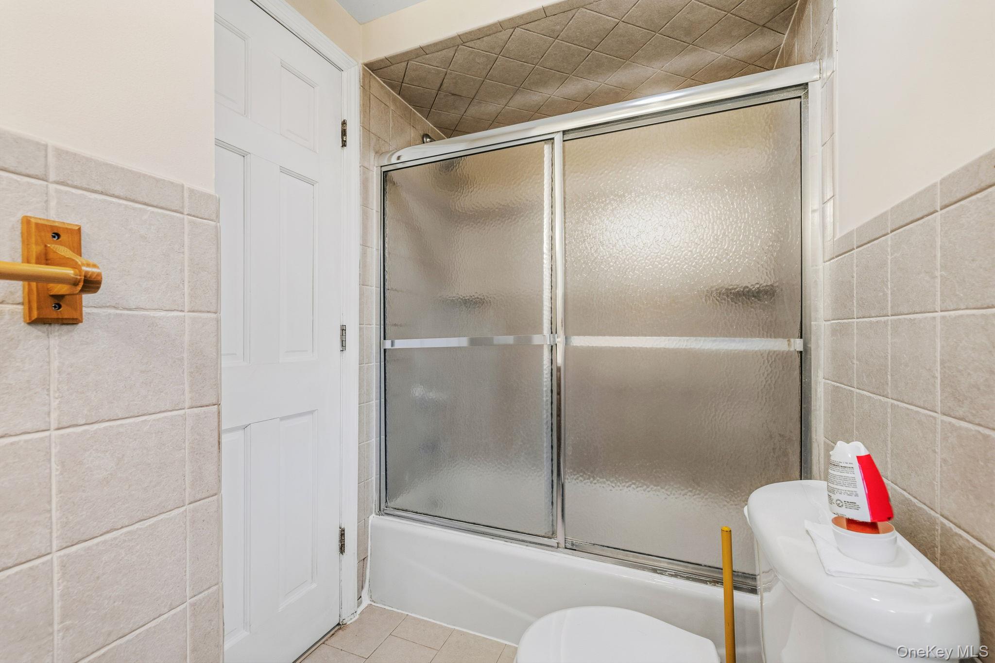 983 Warren Avenue, Peekskill, NY 10566