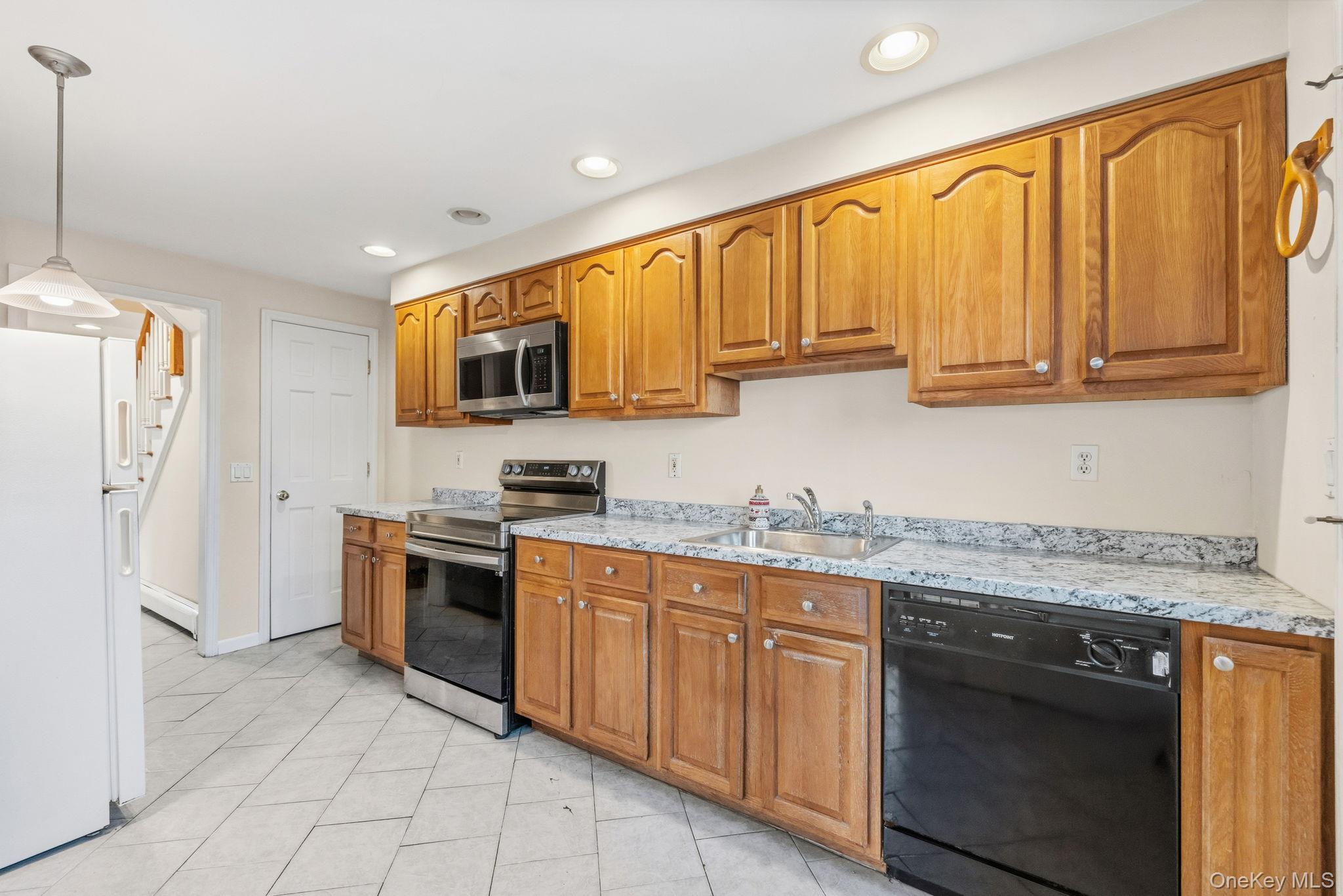 983 Warren Avenue, Peekskill, NY 10566