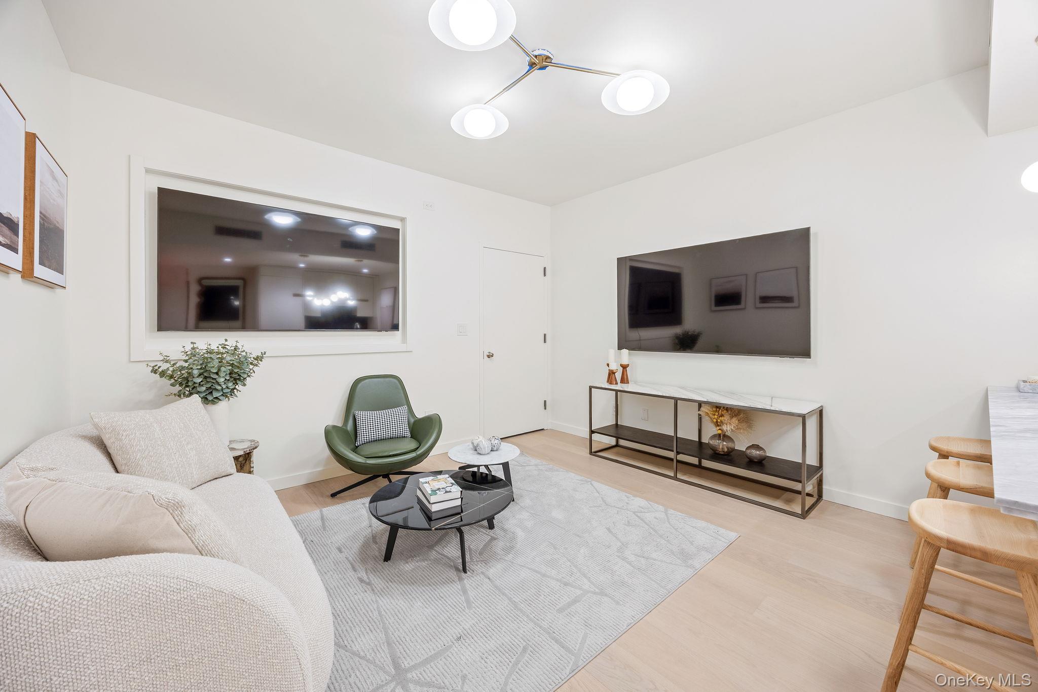 5801 Queens Boulevard # 5B, Woodside, NY 11377