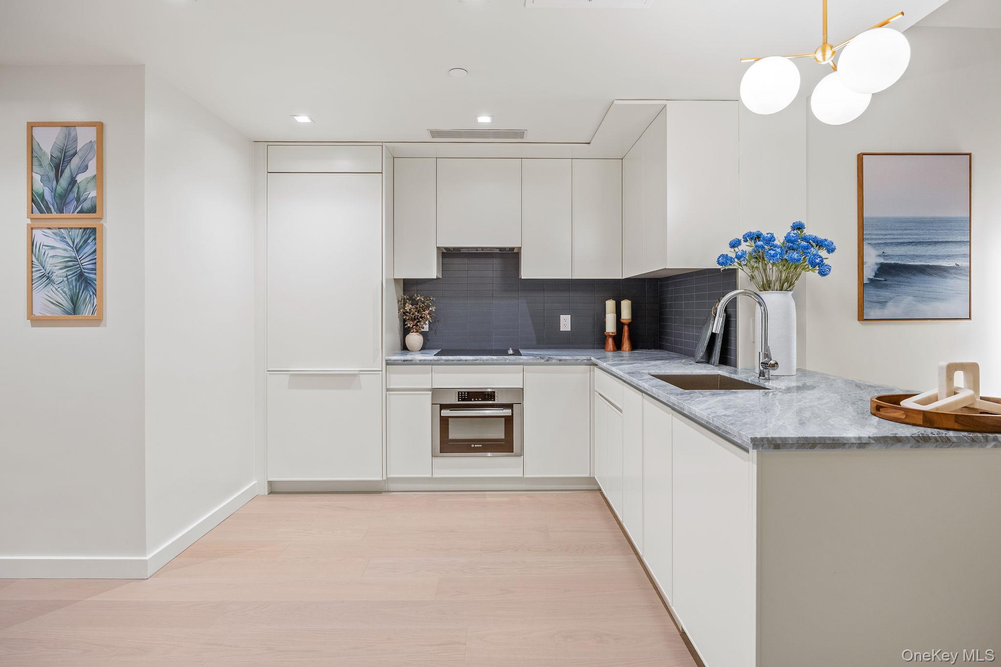 5801 Queens Boulevard # 5B, Woodside, NY 11377