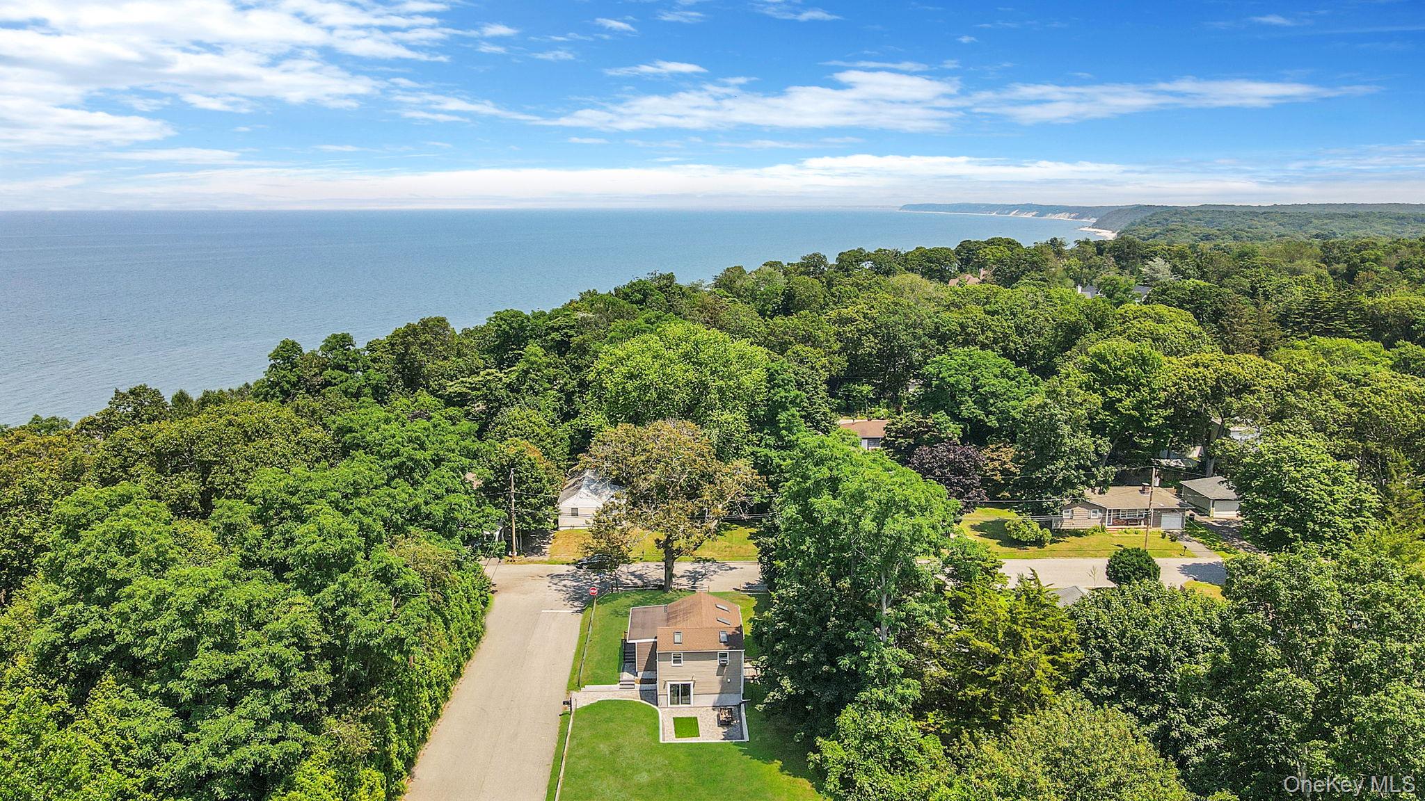 25 Cherry Lane, Wading River, NY 11792