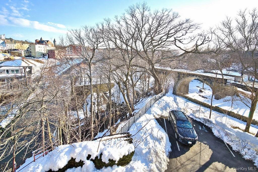 88 Broadway # PH1, Ossining, NY 10562