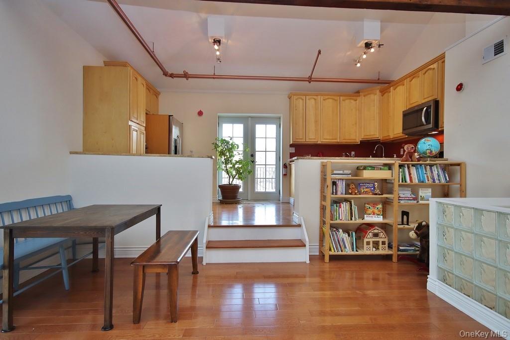 88 Broadway # PH1, Ossining, NY 10562