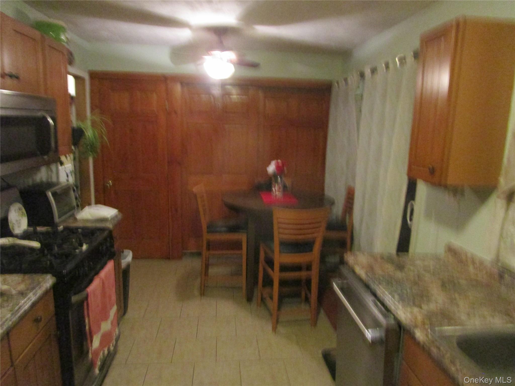 2914 Connecticut Avenue, Medford, NY 11763