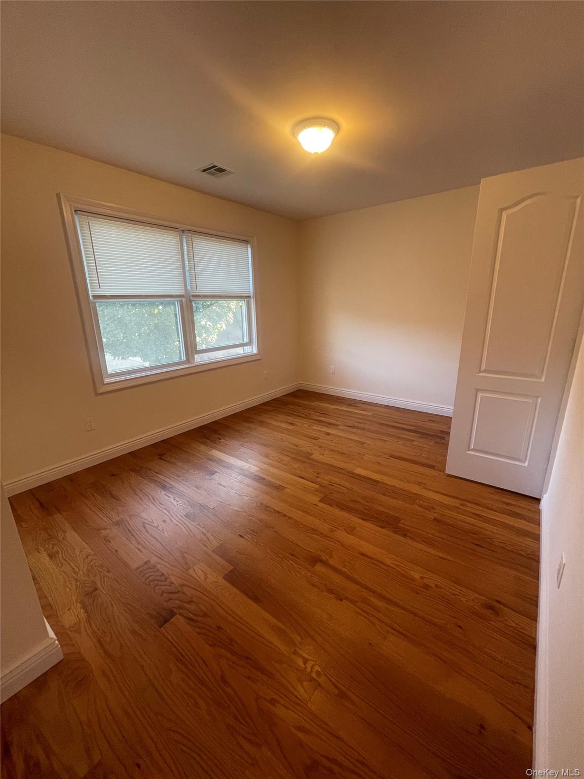 191 Jefferson Avenue, Mineola, NY 11501