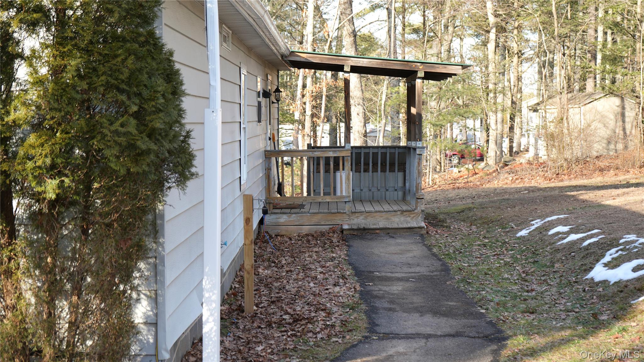 30 Spruce Lane, Saugerties, NY 12477