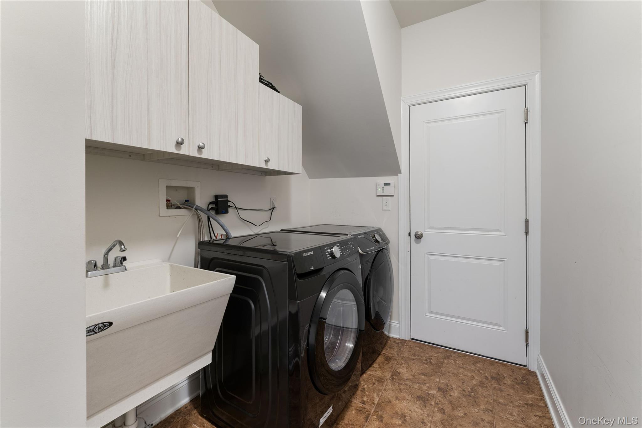 108 Boxwood Circle, Hopewell Junction, NY 12533