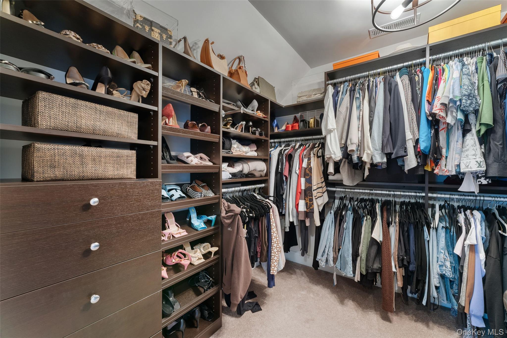 108 Boxwood Circle, Hopewell Junction, NY 12533