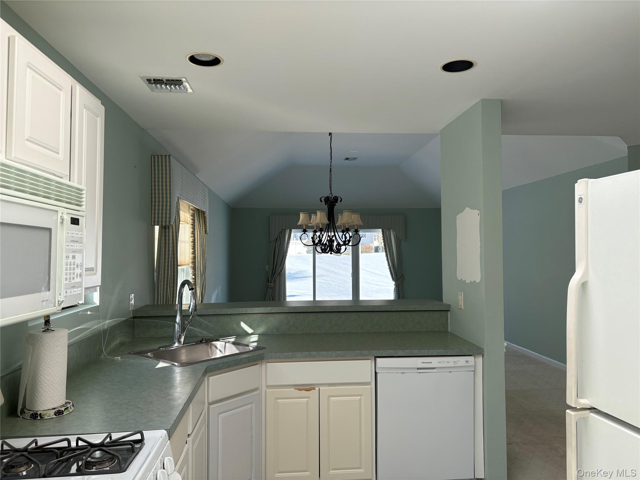 104 Scenic Lake Drive, Riverhead, NY 11901