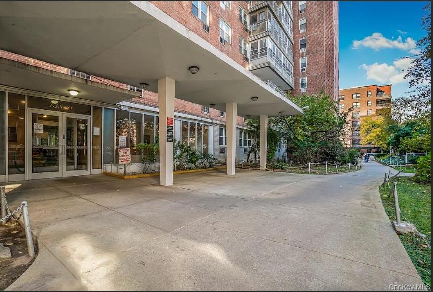 138-10 Franklin Avenue # 2L, Flushing, NY 11355