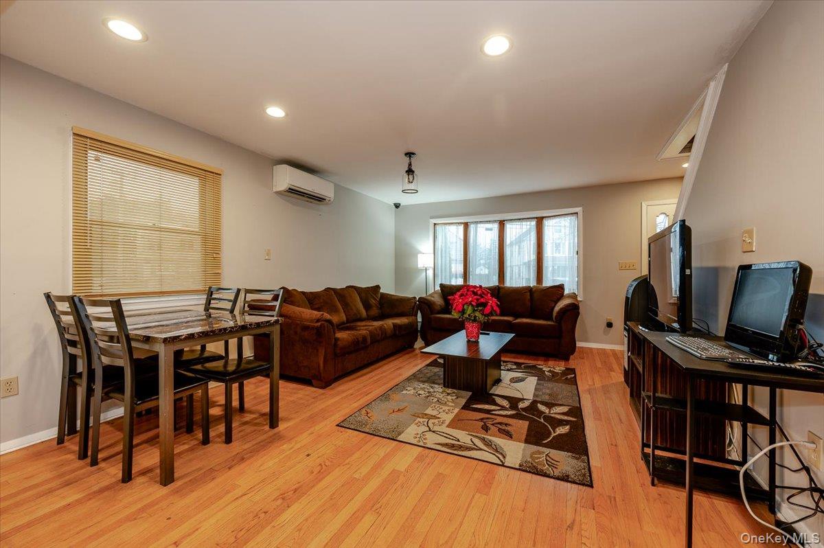 150 Park Avenue, Hicksville, NY 11801