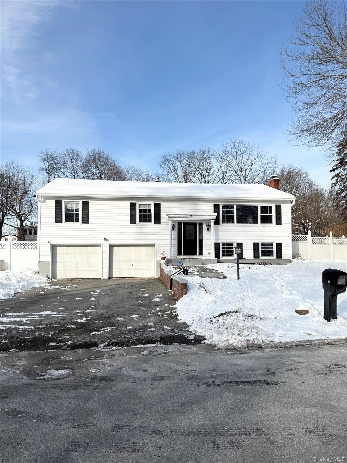 18 Park Hill Drive, New Windsor, NY 12553