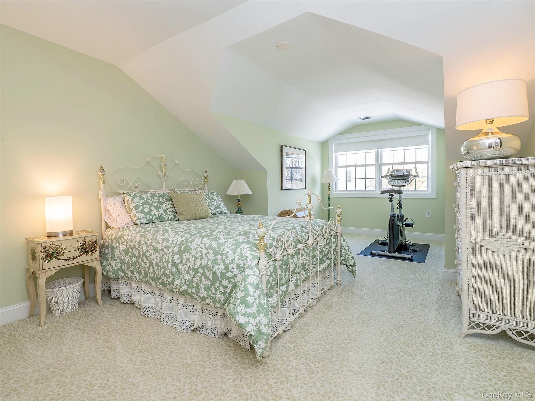 229 Miro Place # 422, Port Washington, NY 11050