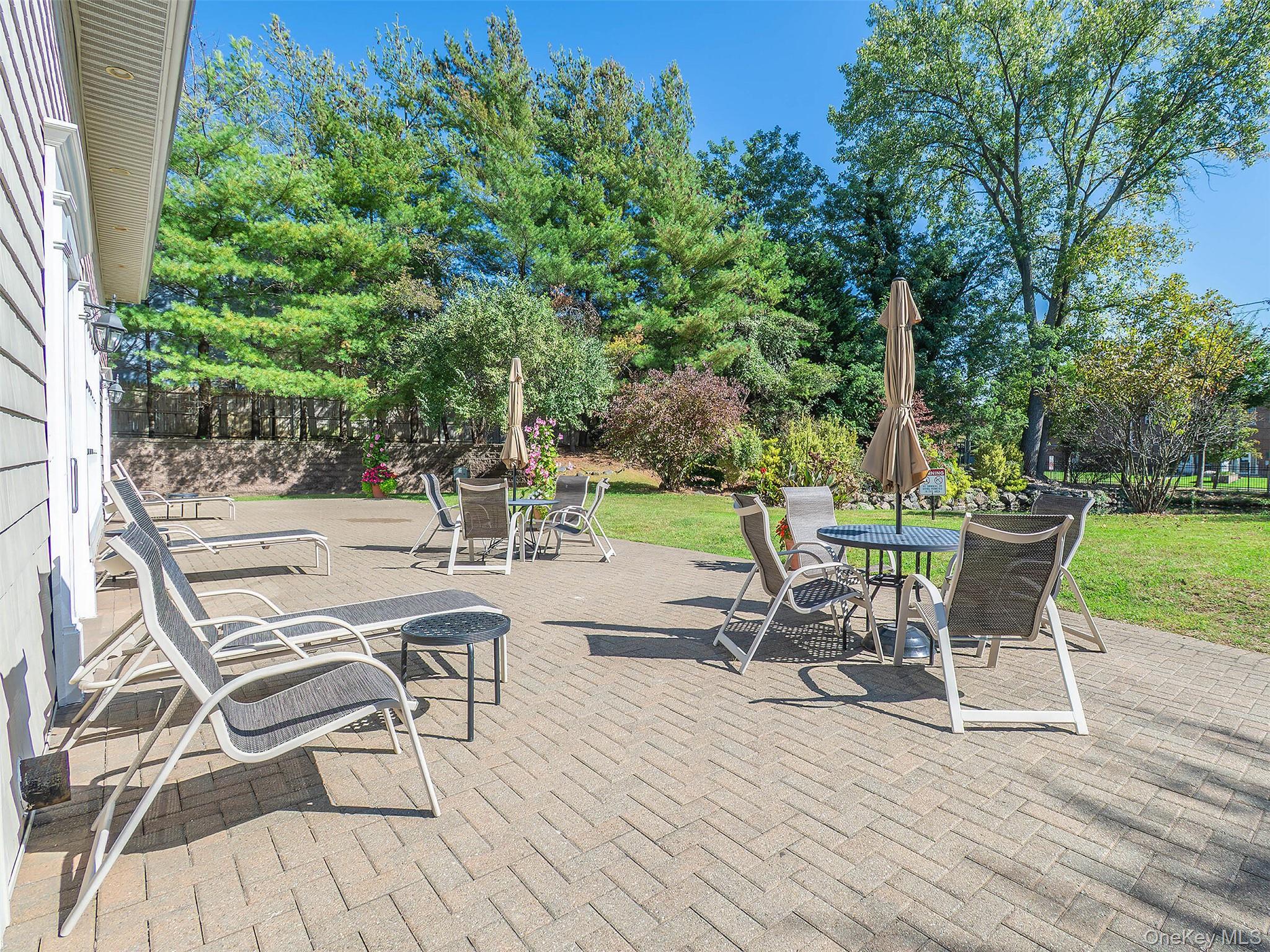 229 Miro Place # 422, Port Washington, NY 11050