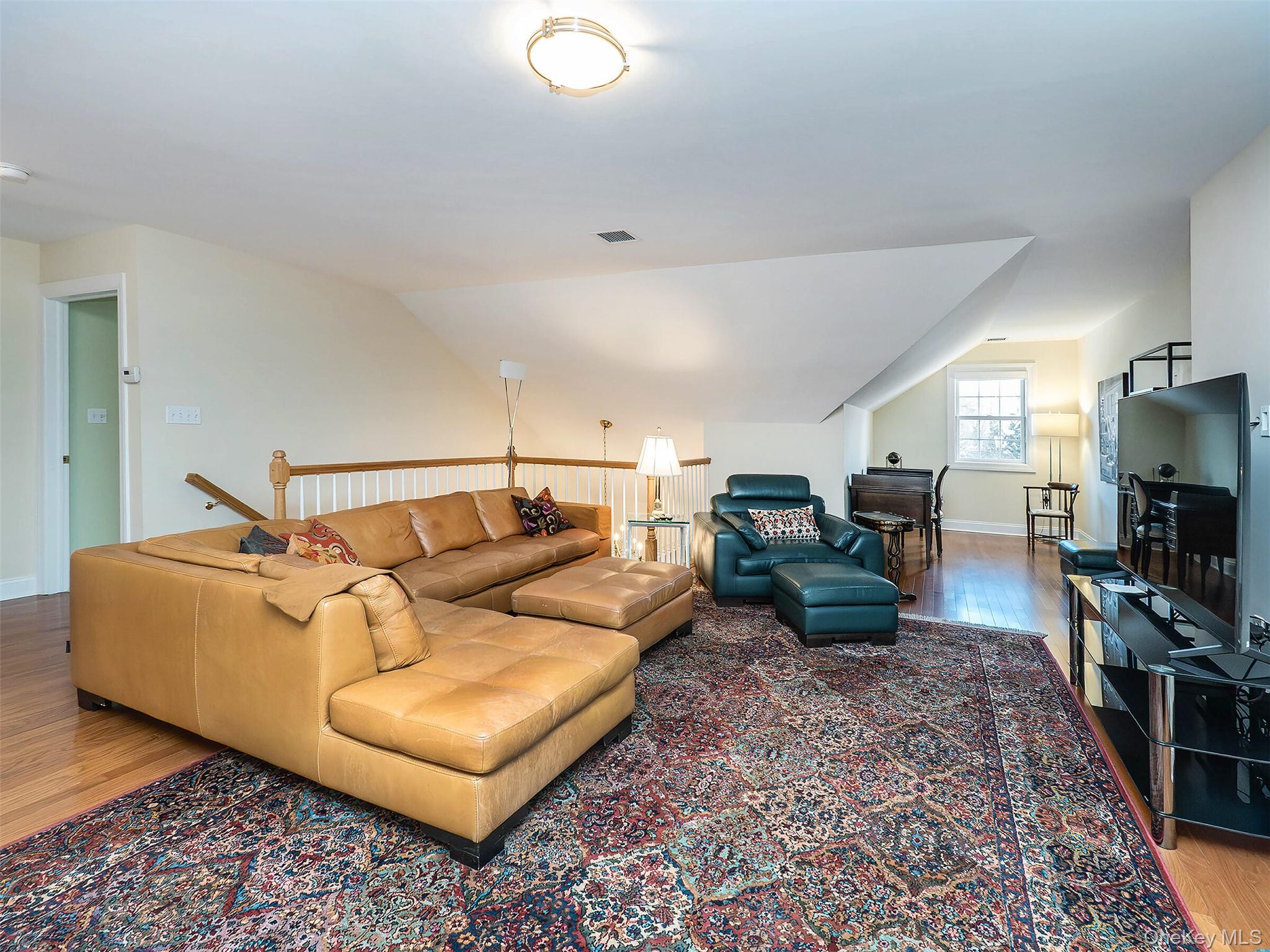 229 Miro Place # 422, Port Washington, NY 11050