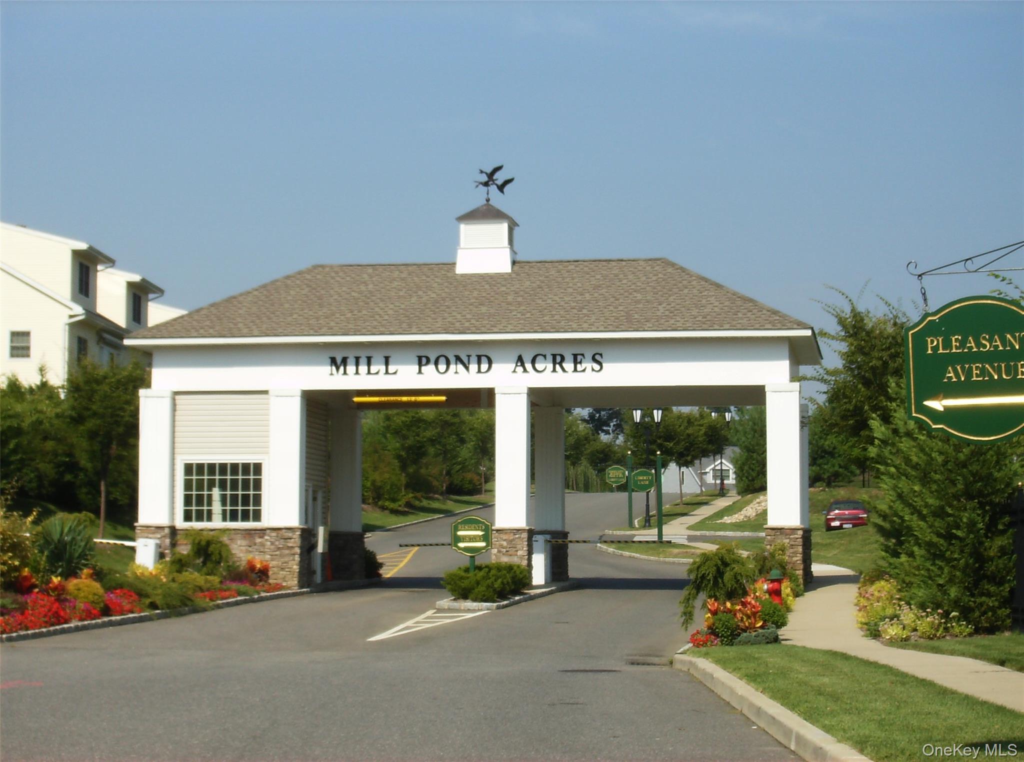 229 Miro Place # 422, Port Washington, NY 11050