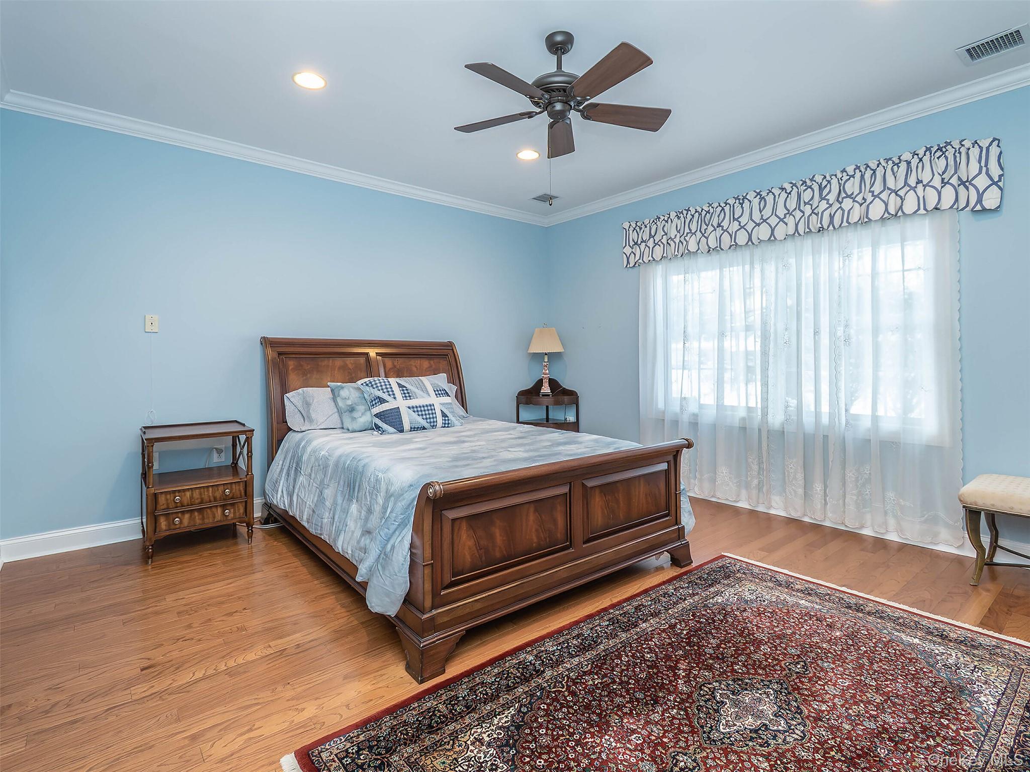 229 Miro Place # 422, Port Washington, NY 11050