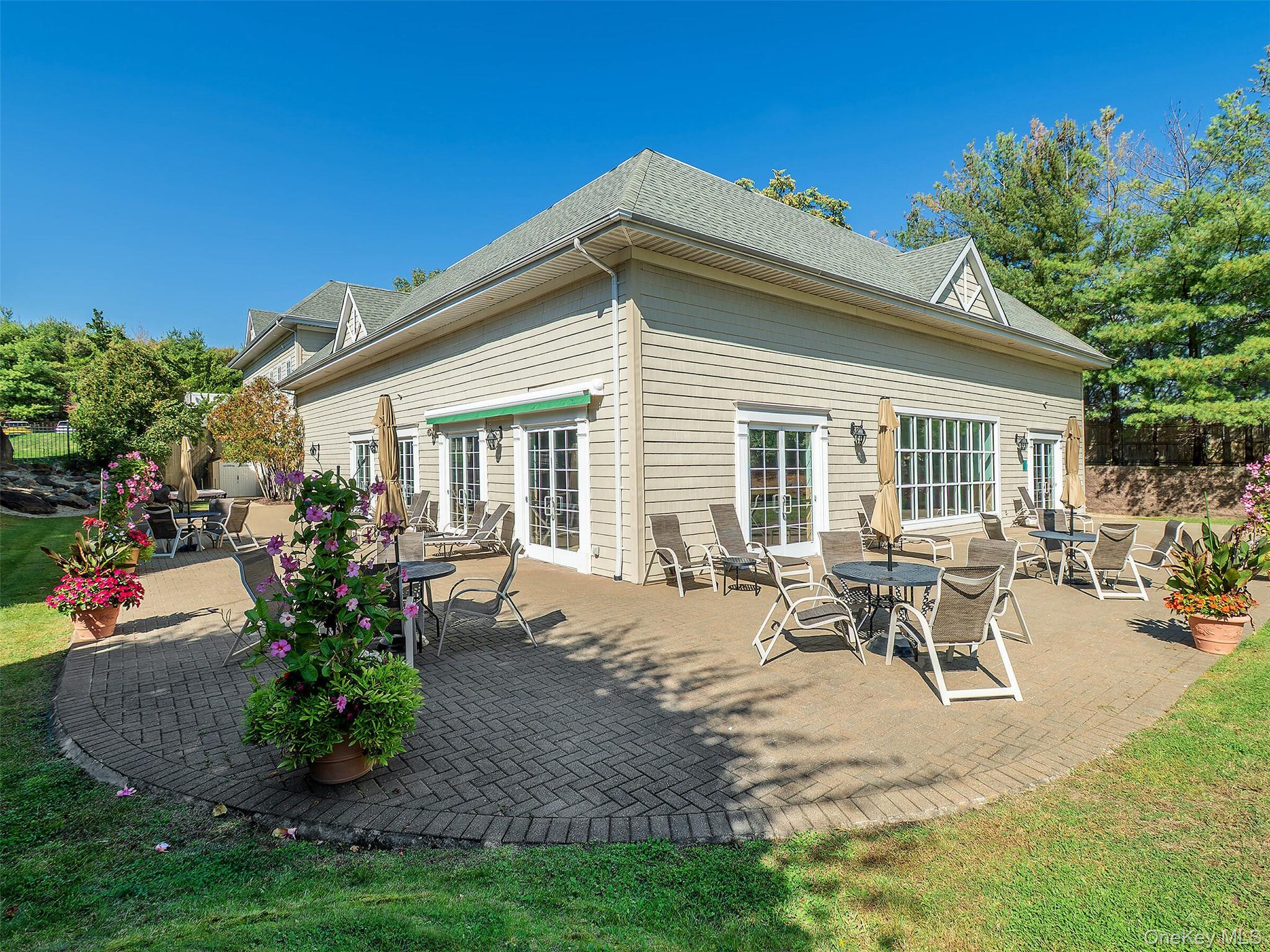 229 Miro Place # 422, Port Washington, NY 11050