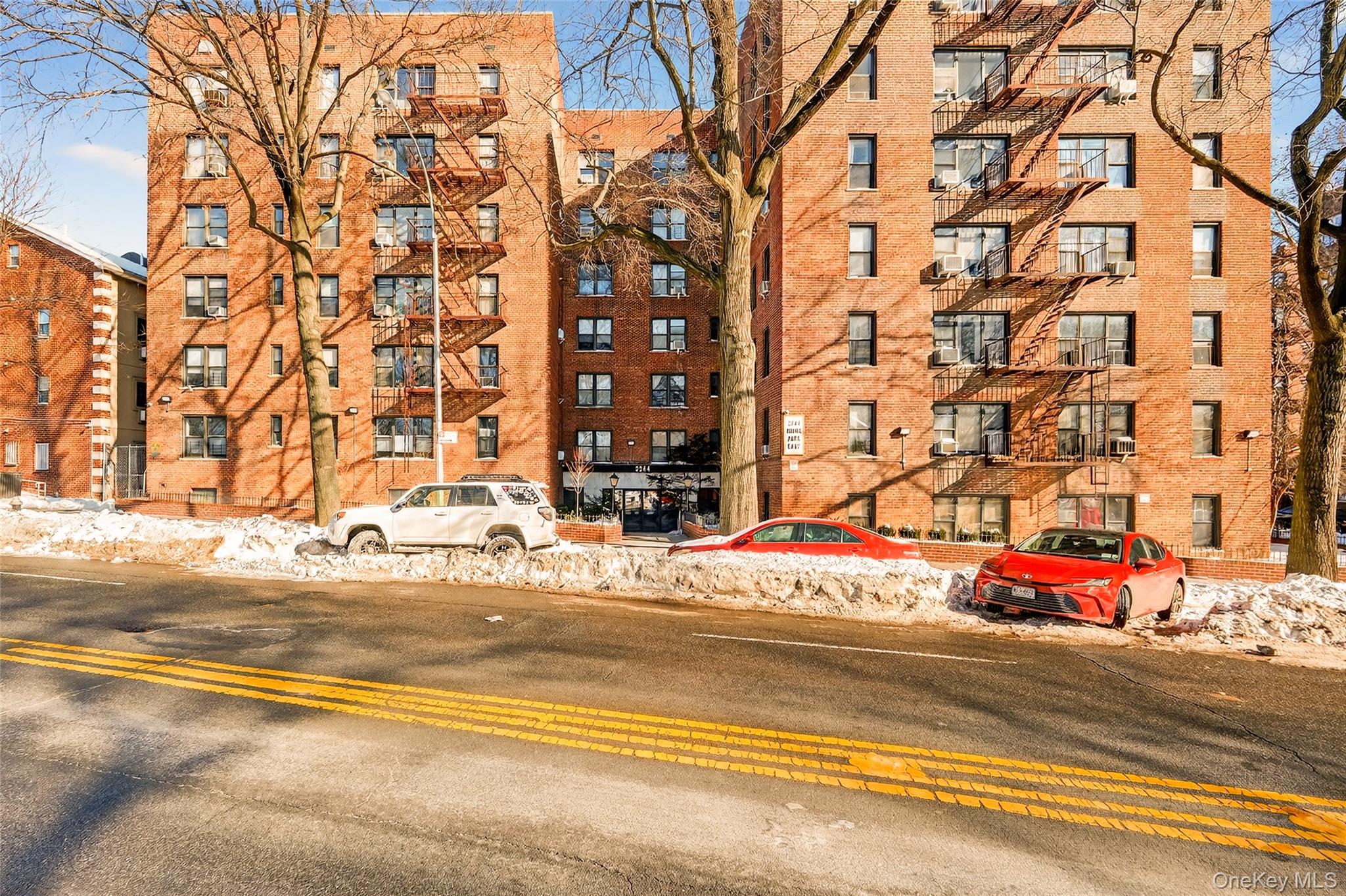 2244 Bronx Park E # 1H, Bronx, NY 10467