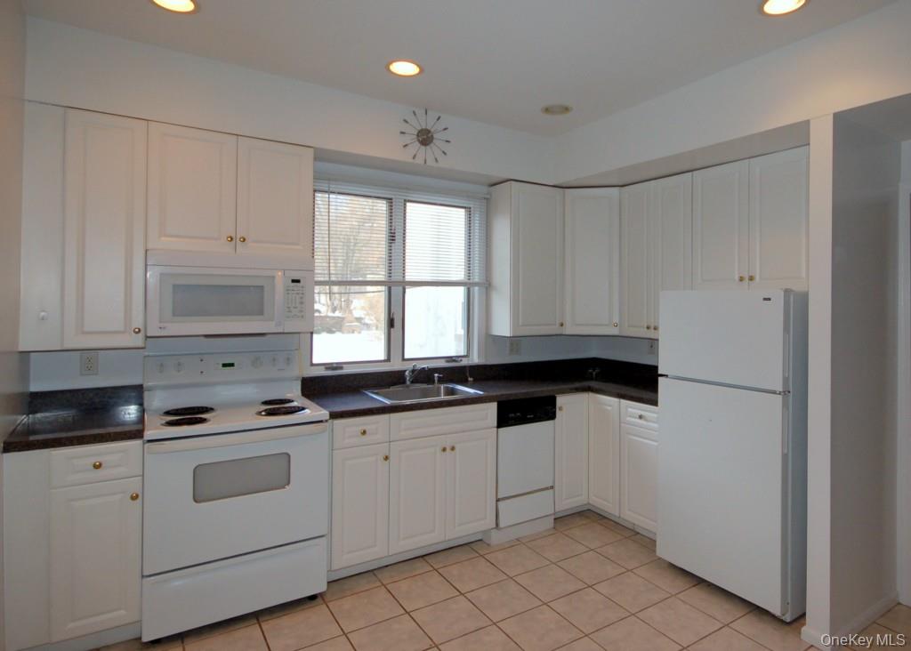 142 W Boston Post Road # 2-A, Mamaroneck, NY 10543