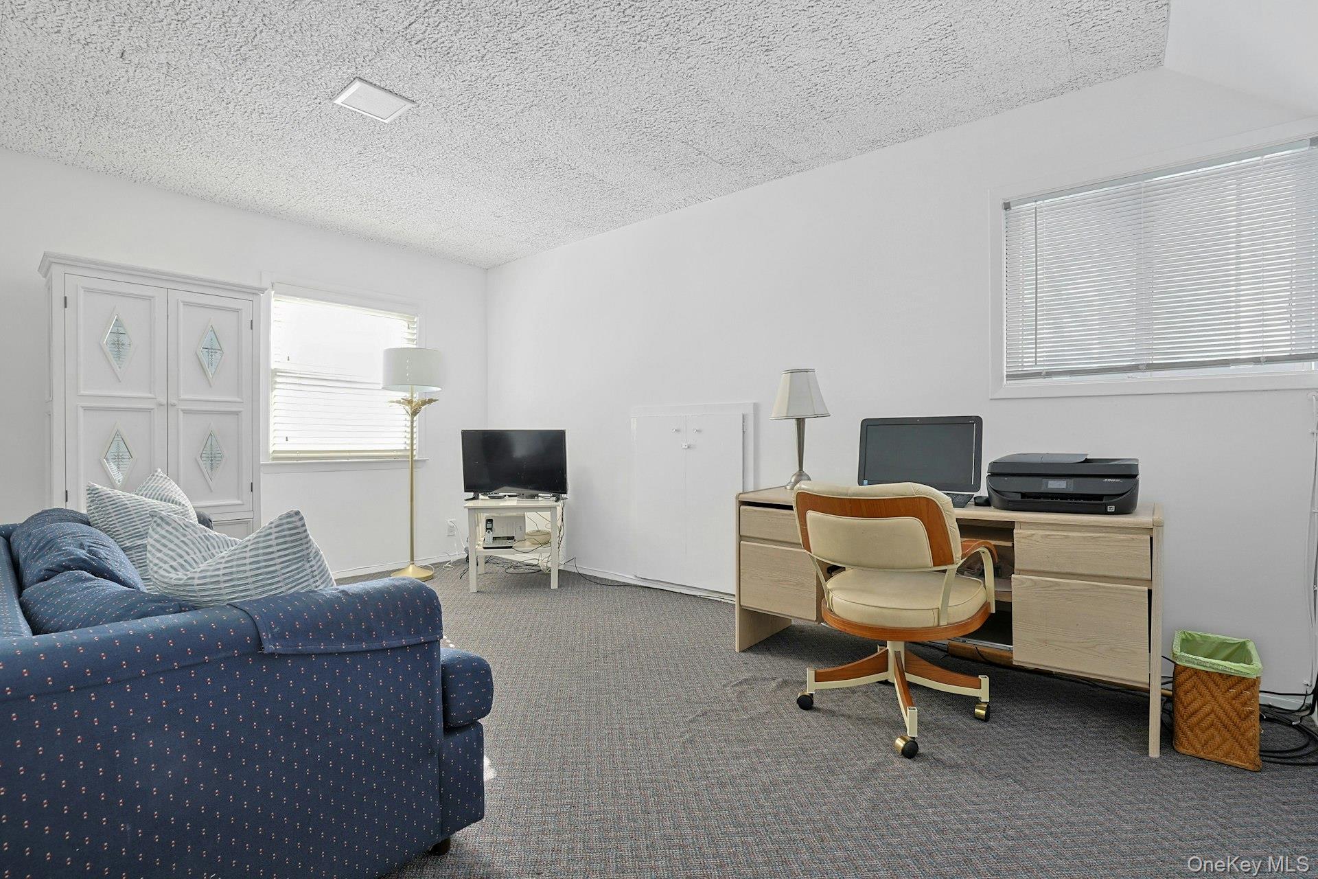 32 Lambert Lane, New Rochelle, NY 10804