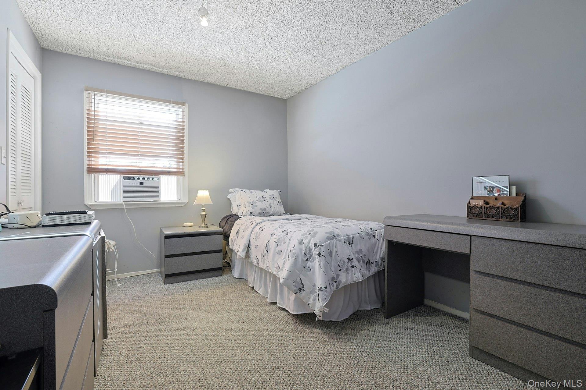 32 Lambert Lane, New Rochelle, NY 10804